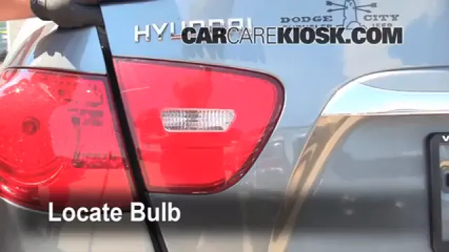 2010 Hyundai Elantra GLS 2.0L 4 Cyl. Luces Luz de reversa (reemplazar foco)